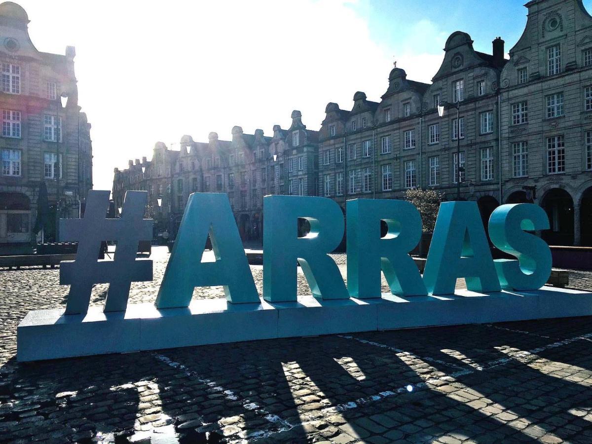 Appartamento Uno Avec Parking Prive Gratuit Arras Exterior foto